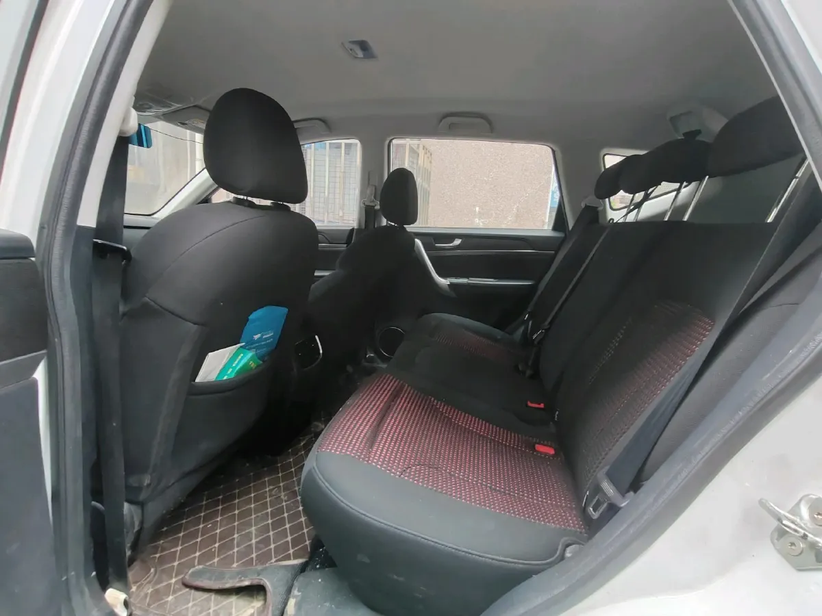 2019 Haval M6 1.5T 150HP L4 6MT,autocango,china used car exporter,china ev exporter,chinese used car exporter,chinese used ev exporter