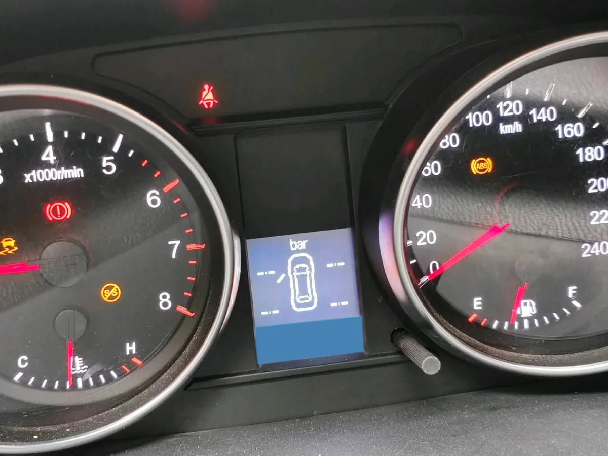 2019 Haval M6 1.5T 150HP L4 6MT,autocango,china used car exporter,china ev exporter,chinese used car exporter,chinese used ev exporter