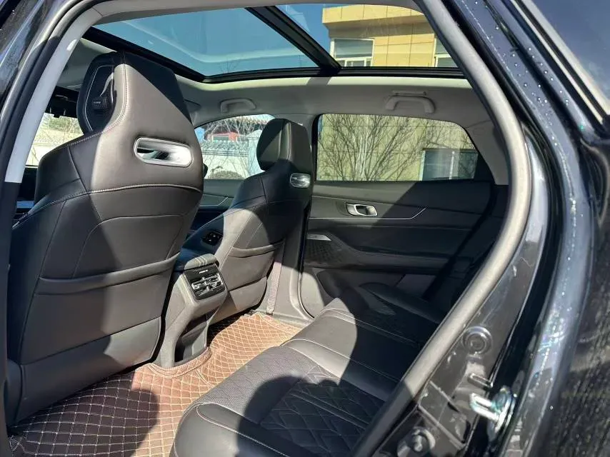 2022 Chevrolet Menlo BEV 61.1KWH,autocango,china used car exporter,china ev exporter,chinese used car exporter,chinese used ev exporter