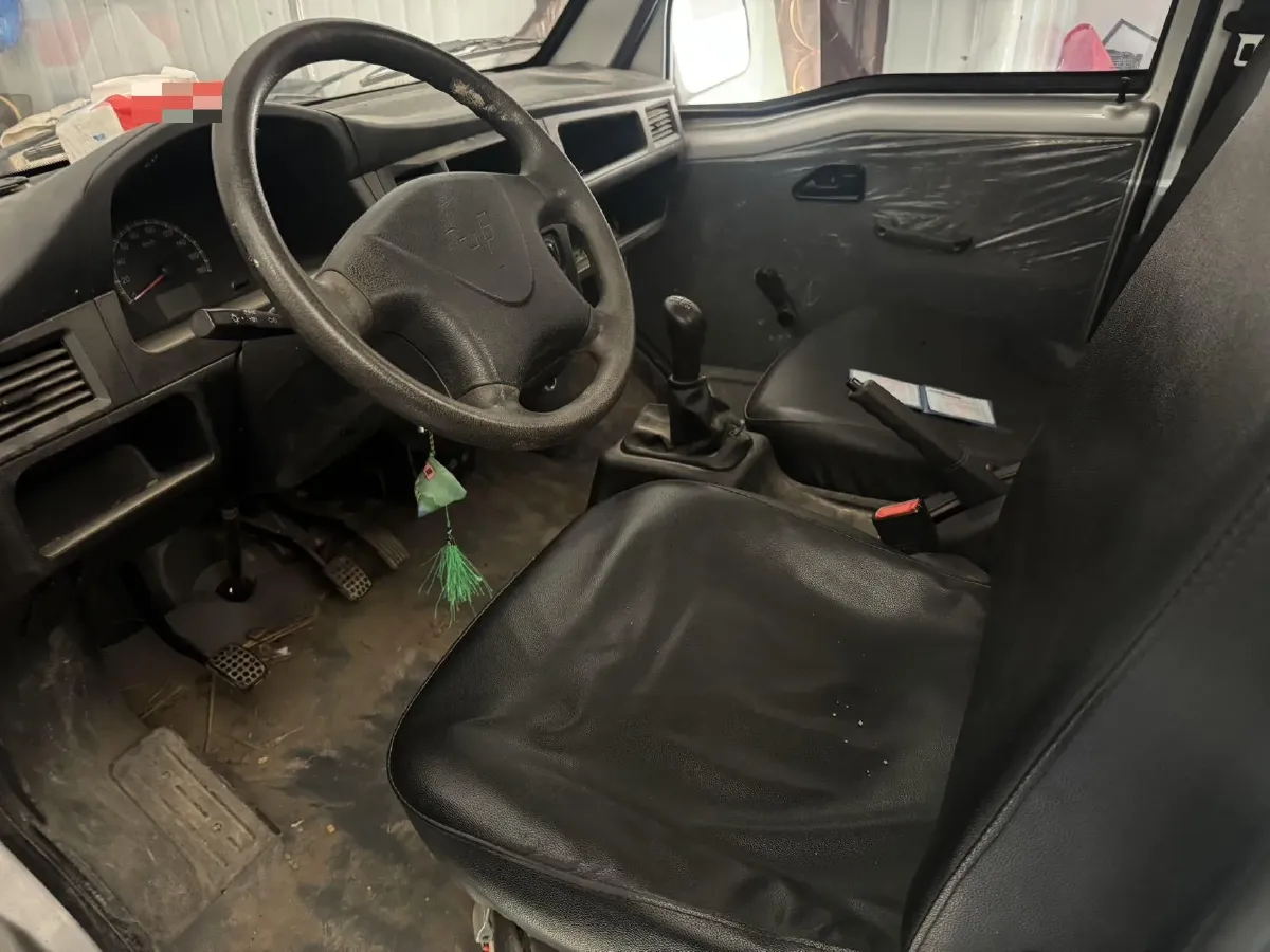 2019 WuLing RongGuang Mini Truck 1.2L 82HP L4 5MT,autocango,china used car exporter,china ev exporter,chinese used car exporter,chinese used ev exporter