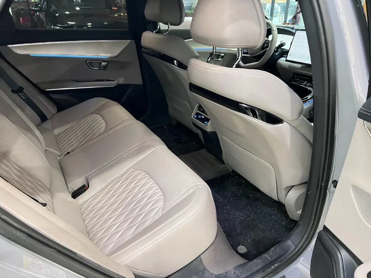 2025 BYD Han BEV 60.48KWH,autocango,china used car exporter,china ev exporter,chinese used car exporter,chinese used ev exporter