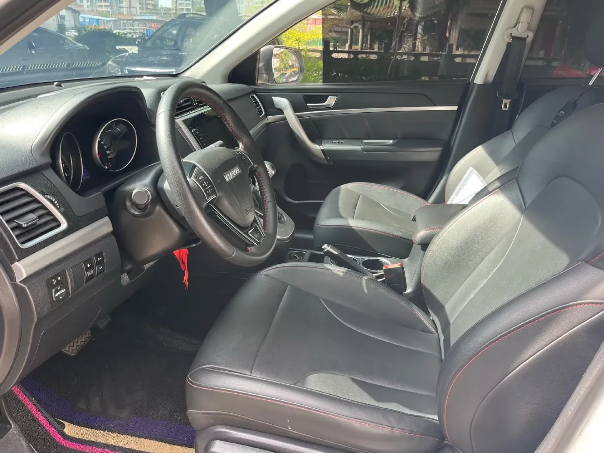 2019 Haval M6 1.5T 150HP L4 7DCT,autocango,china used car exporter,china ev exporter,chinese used car exporter,chinese used ev exporter