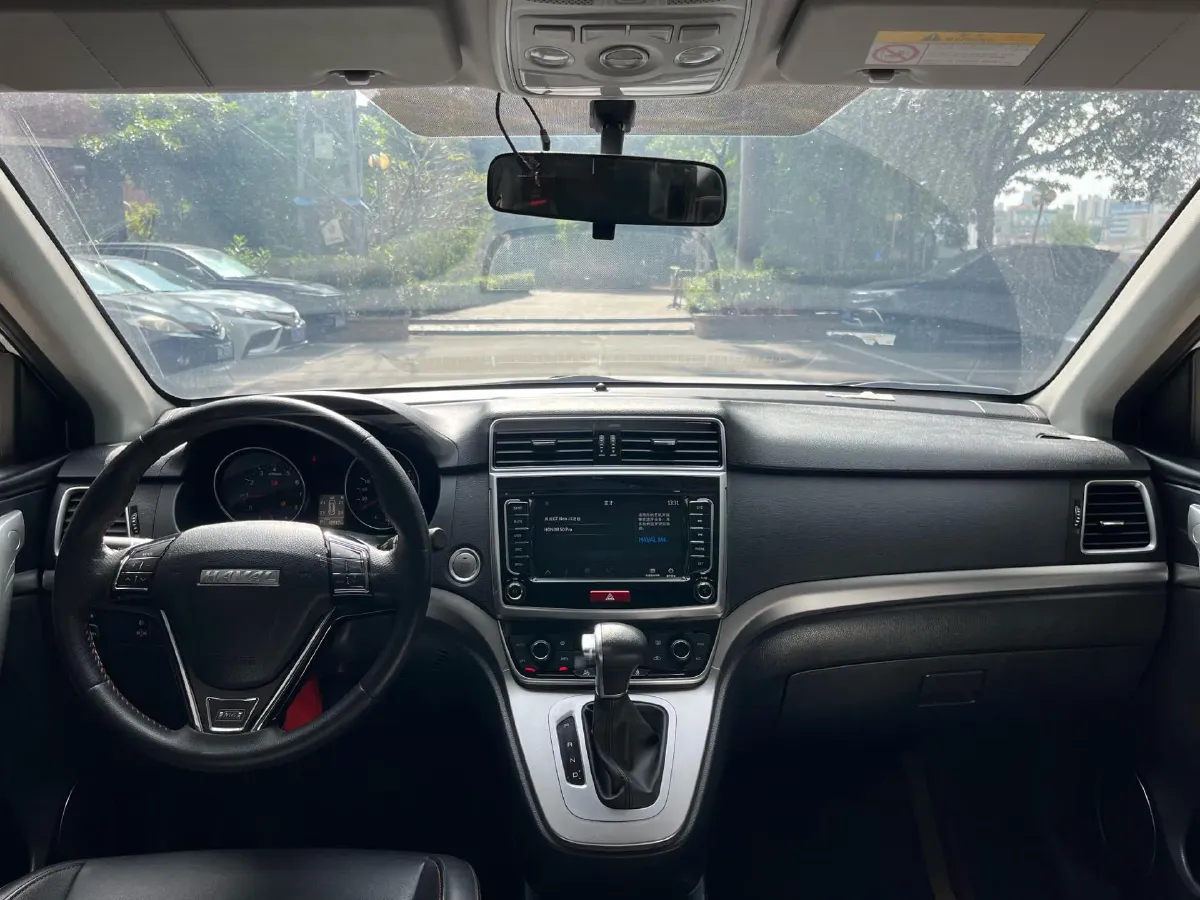 2019 Haval M6 1.5T 150HP L4 7DCT,autocango,china used car exporter,china ev exporter,chinese used car exporter,chinese used ev exporter