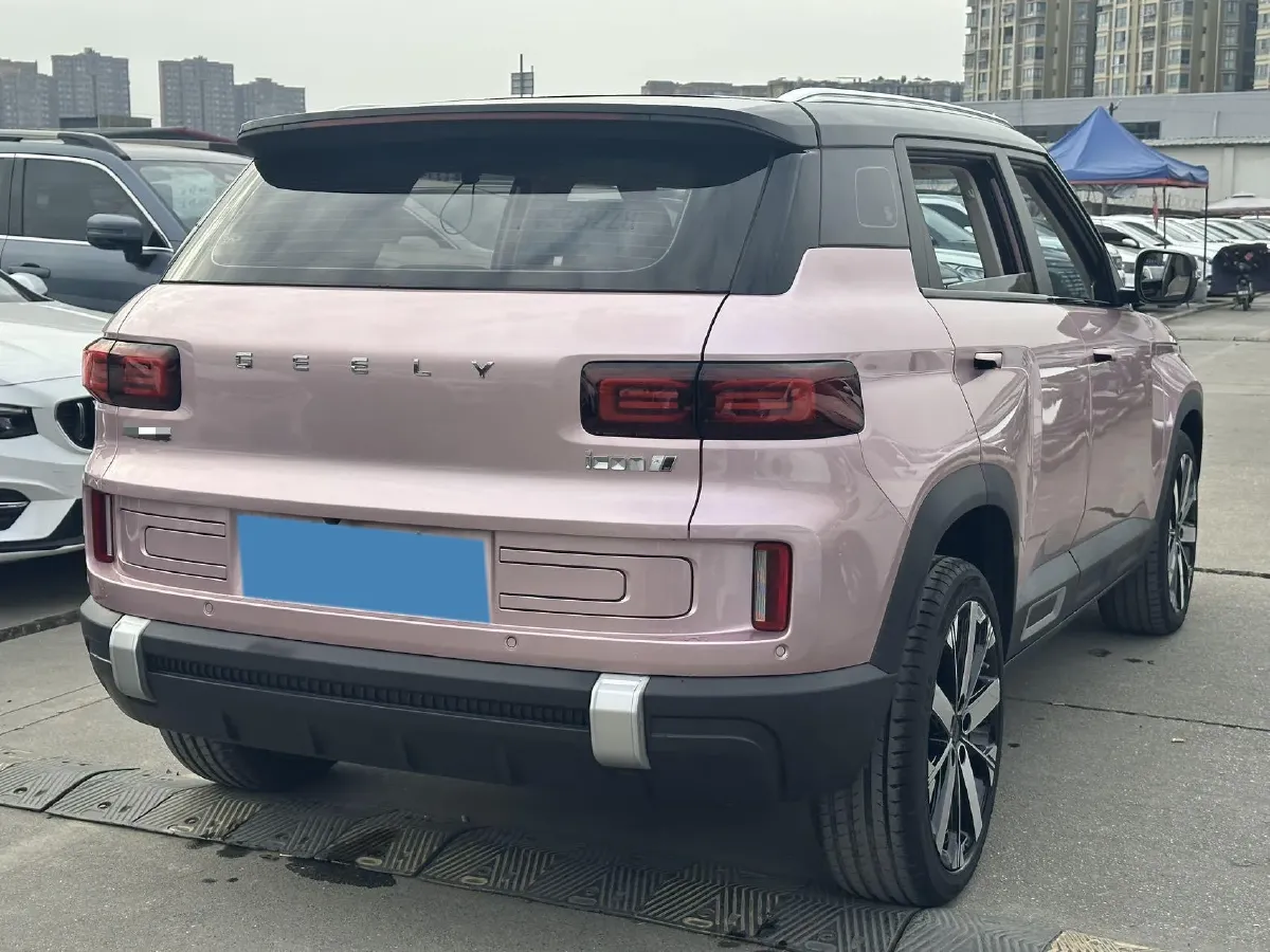 2023 Geely ICON 1.5T 181HP L4 7DCT,autocango,china used car exporter,china ev exporter,chinese used car exporter,chinese used ev exporter
