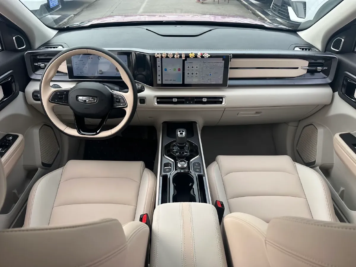 2023 Geely ICON 1.5T 181HP L4 7DCT,autocango,china used car exporter,china ev exporter,chinese used car exporter,chinese used ev exporter