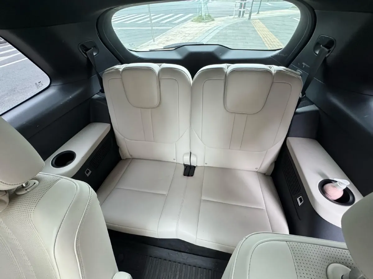 2020 Li ONE Range Extended 131HP REEV 40.5KWH,autocango,china used car exporter,china ev exporter,chinese used car exporter,chinese used ev exporter