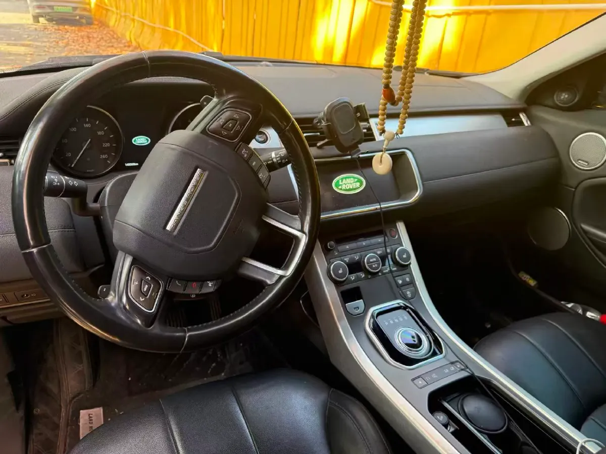 2018 Land Rover Range Rover Evoque 2.0T 241HP L4 9AT,autocango,china used car exporter,china ev exporter,chinese used car exporter,chinese used ev exporter