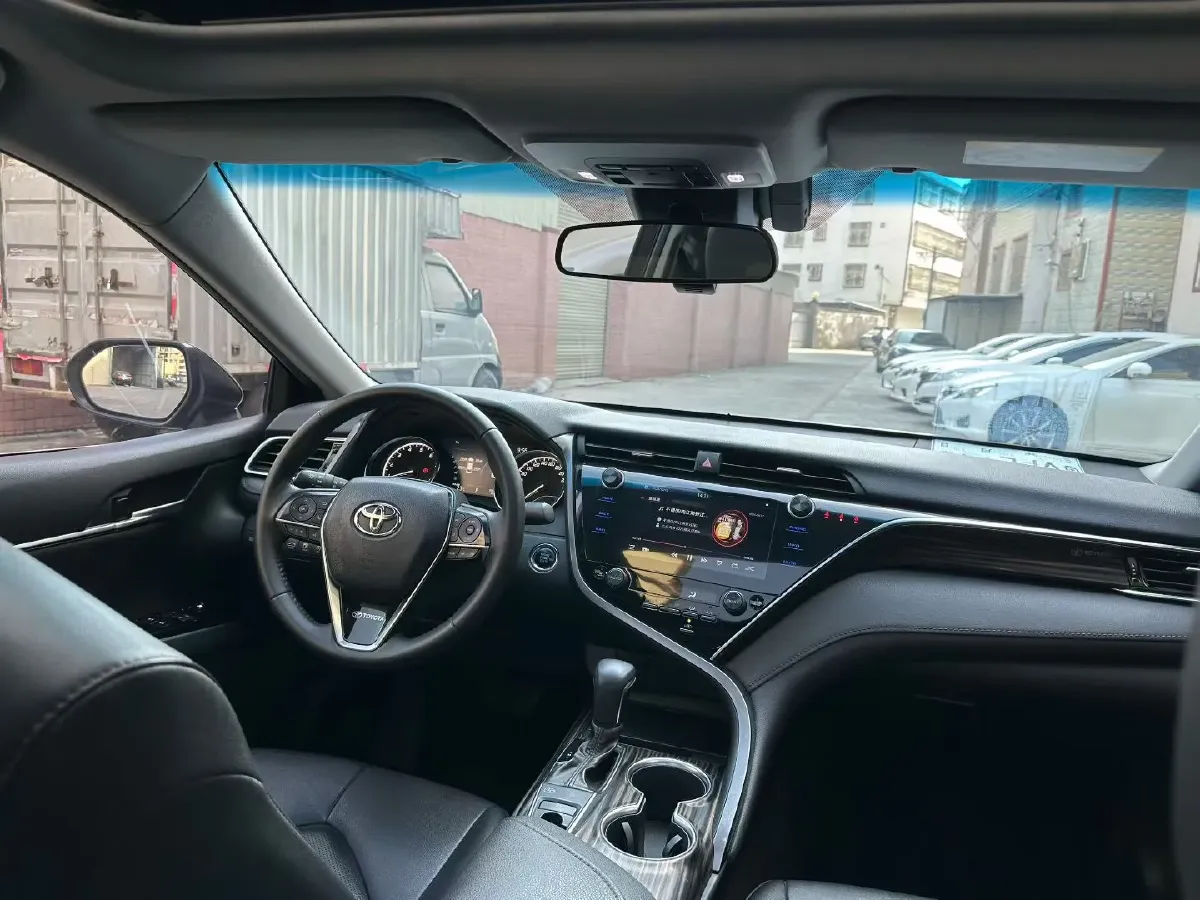 2019 Toyota Camry 2.0L 178HP L4 CVT,autocango,china used car exporter,china ev exporter,chinese used car exporter,chinese used ev exporter
