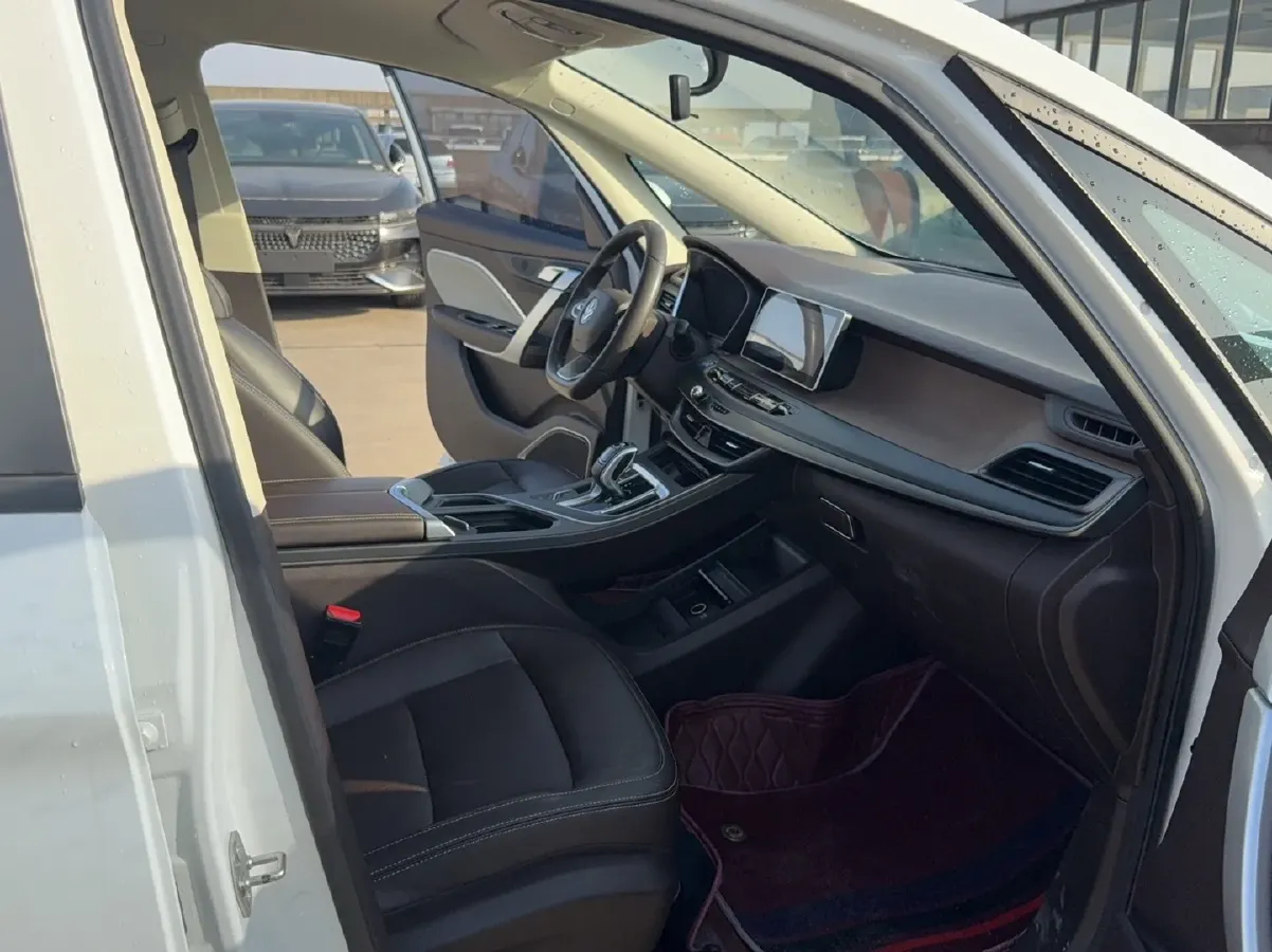 2021 Livan Maple 80v BEV 53KWH,autocango,china used car exporter,china ev exporter,chinese used car exporter,chinese used ev exporter