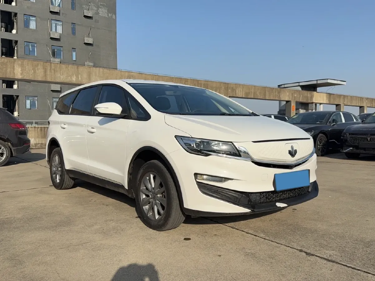 2021 Livan Maple 80v BEV 53KWH,autocango,china used car exporter,china ev exporter,chinese used car exporter,chinese used ev exporter