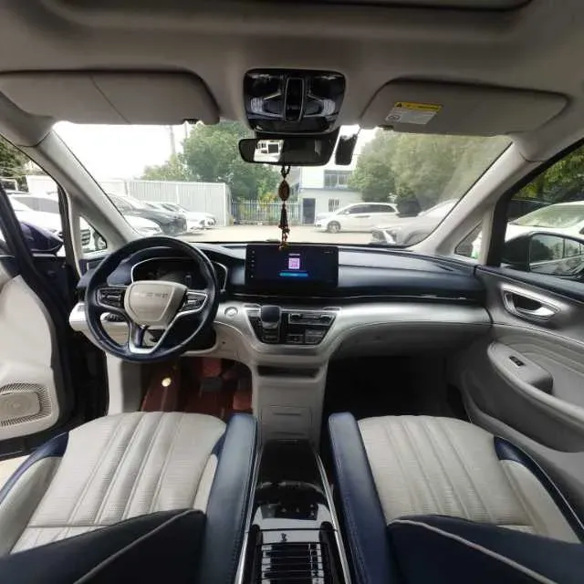 2021 Roewe iMAX8 2.0T 234HP L4 8AT,autocango,china used car exporter,china ev exporter,chinese used car exporter,chinese used ev exporter