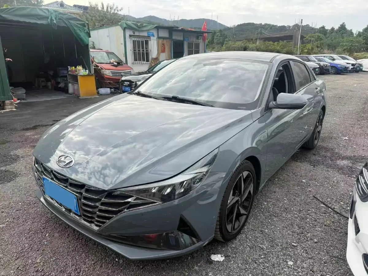 2021 Hyundai Elantra 1.5L 115HP L4 CVT 2021 Hyundai Elantra 1.5L 115HP L4 CVT