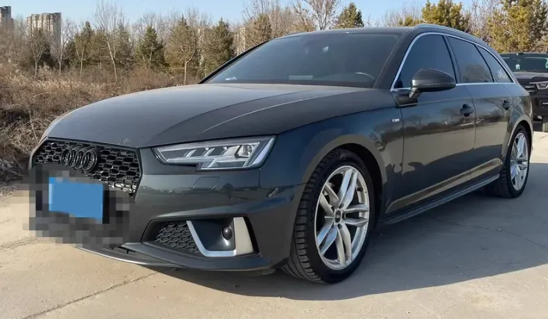 2020 Audi A4 2.0T 190HP L4 7DCT,autocango,china used car exporter,china ev exporter,chinese used car exporter,chinese used ev exporter