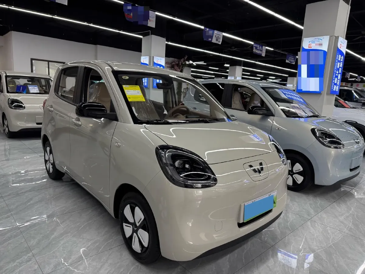2025 WuLing HongGuang MINI EV BEV 16.2KWH,autocango,china used car exporter,china ev exporter,chinese used car exporter,chinese used ev exporter