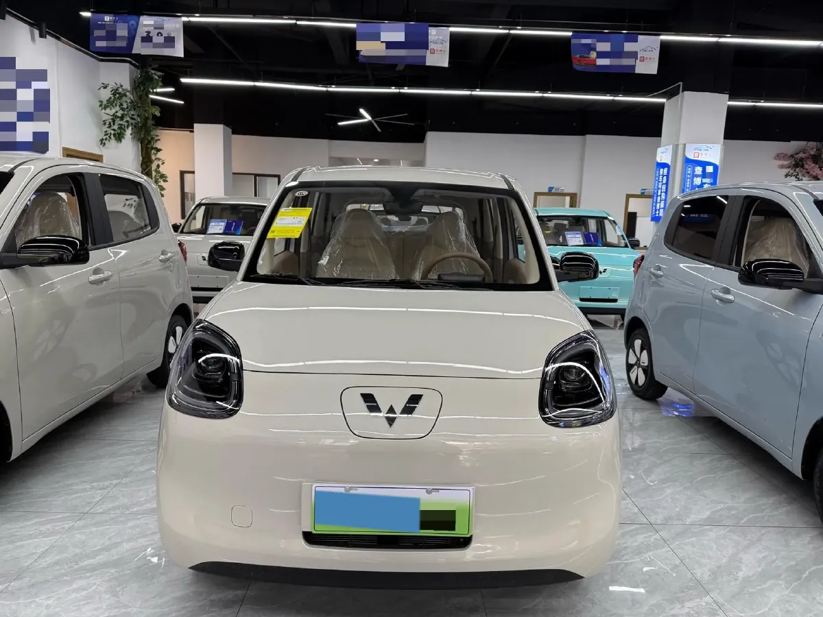 2025 WuLing HongGuang MINI EV BEV 16.2KWH,autocango,china used car exporter,china ev exporter,chinese used car exporter,chinese used ev exporter