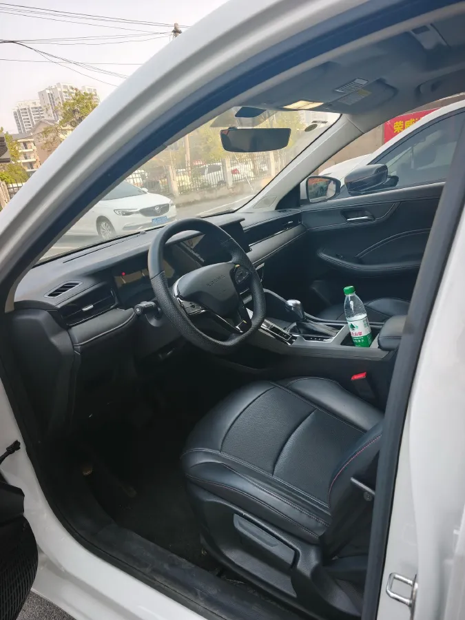 2023 Roewe i5 1.5L 129HP L4 CVT,autocango,china used car exporter,china ev exporter,chinese used car exporter,chinese used ev exporter