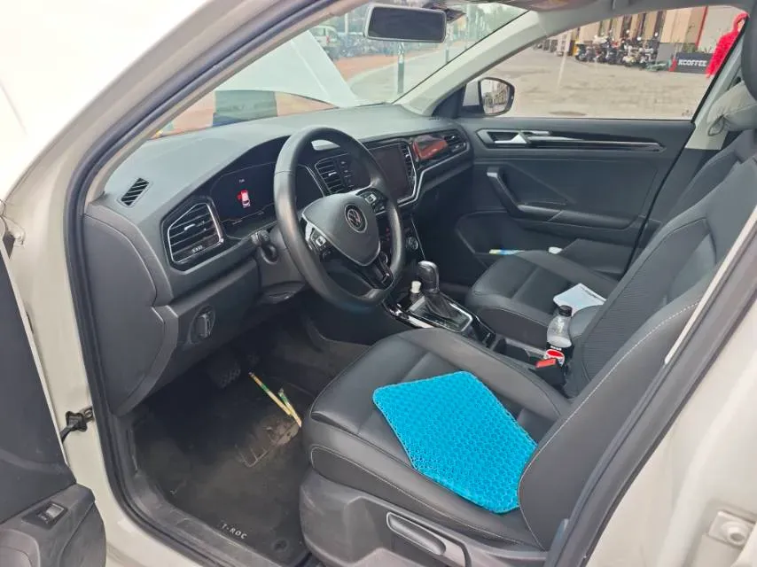 2021 Volkswagen T-Roc 1.4T 150HP L4 7DCT,autocango,china used car exporter,china ev exporter,chinese used car exporter,chinese used ev exporter