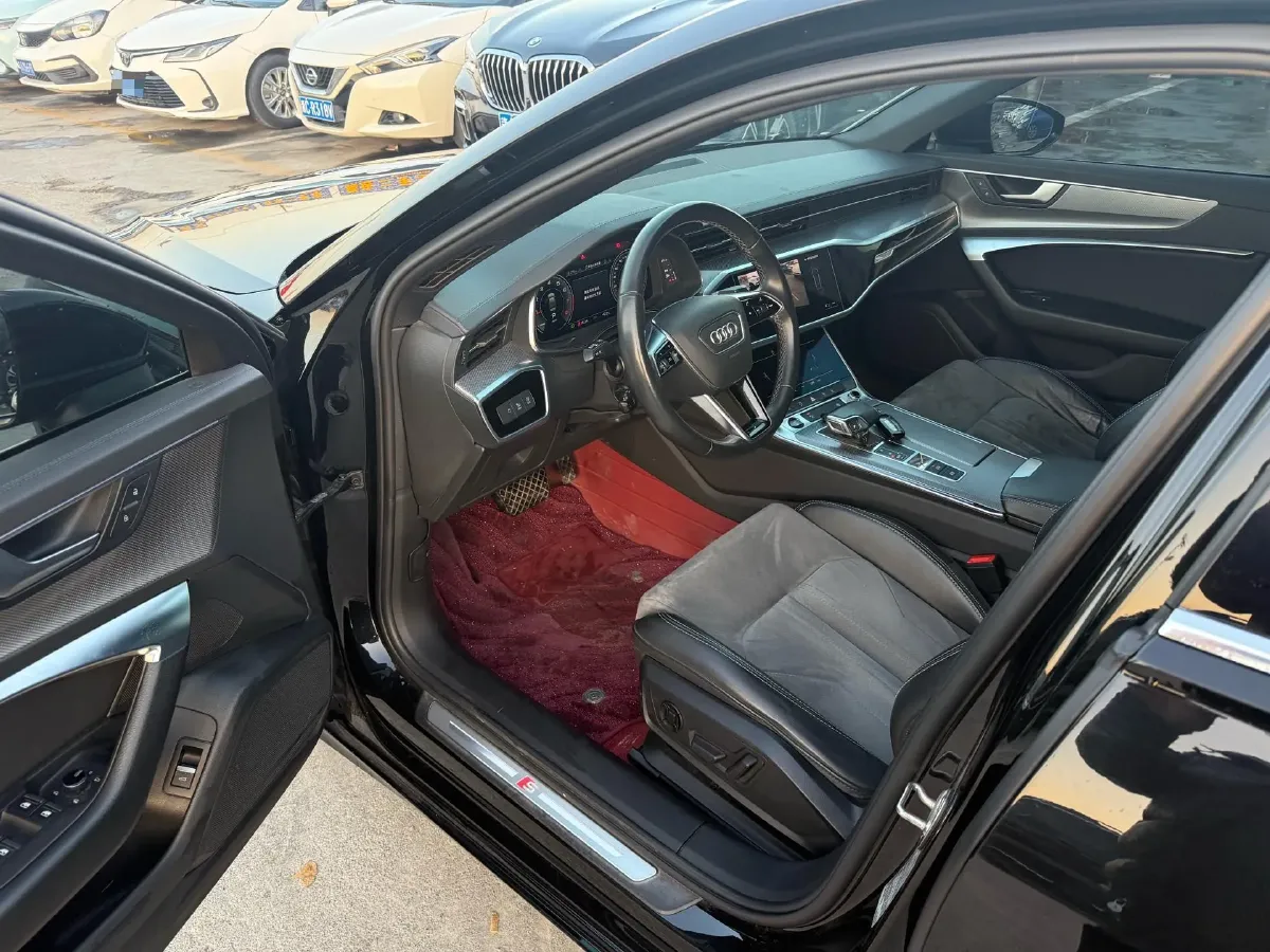 2021 Audi A6L 2.0T 190HP L4 7DCT,autocango,china used car exporter,china ev exporter,chinese used car exporter,chinese used ev exporter