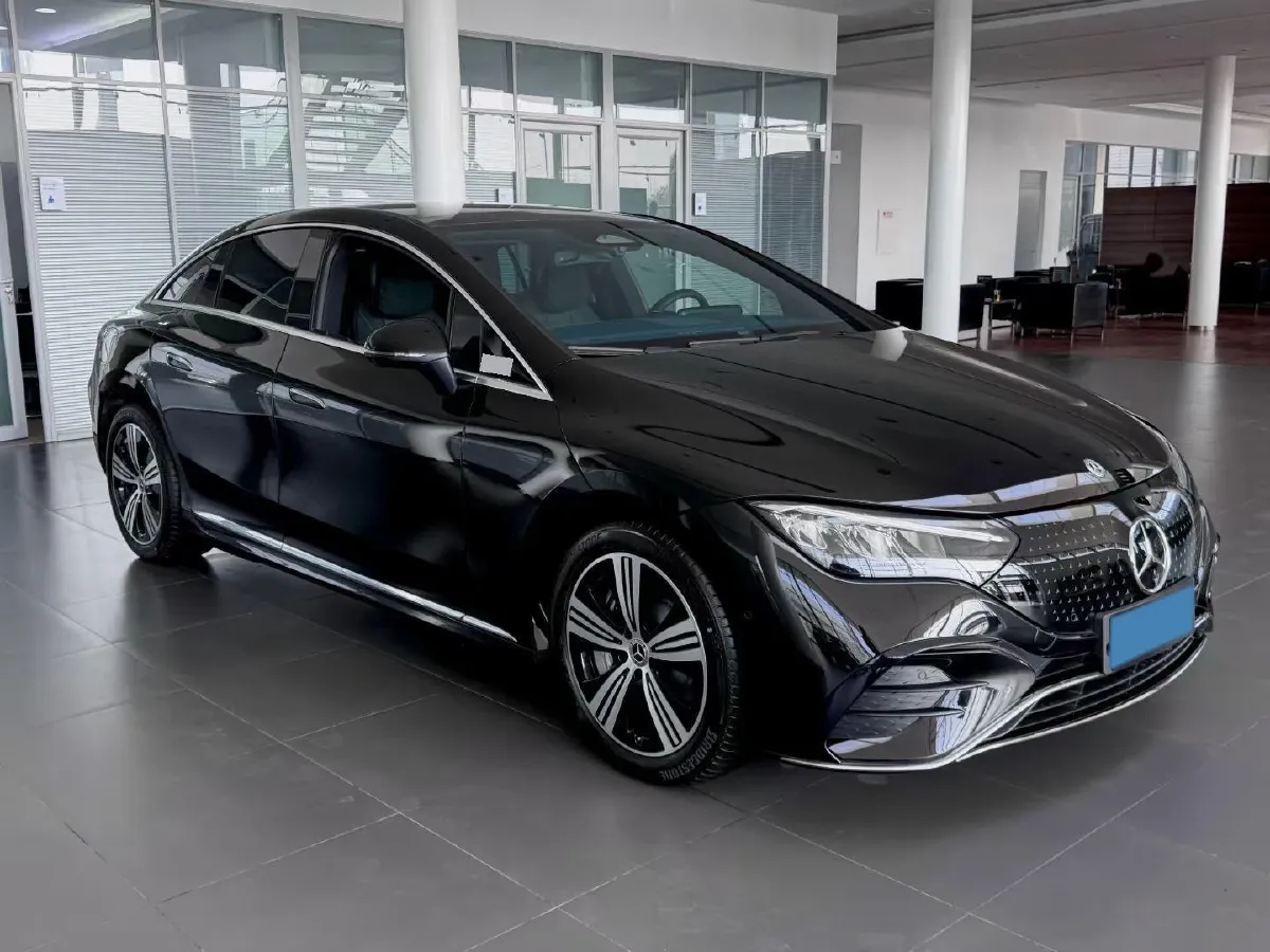2025 Mercedes-Benz EQE Class BEV 96.1KWH,autocango,china used car exporter,china ev exporter,chinese used car exporter,chinese used ev exporter