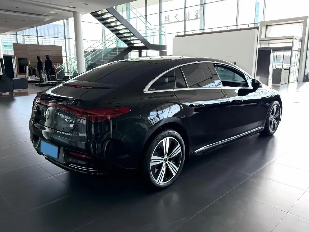 2025 Mercedes-Benz EQE Class BEV 96.1KWH,autocango,china used car exporter,china ev exporter,chinese used car exporter,chinese used ev exporter