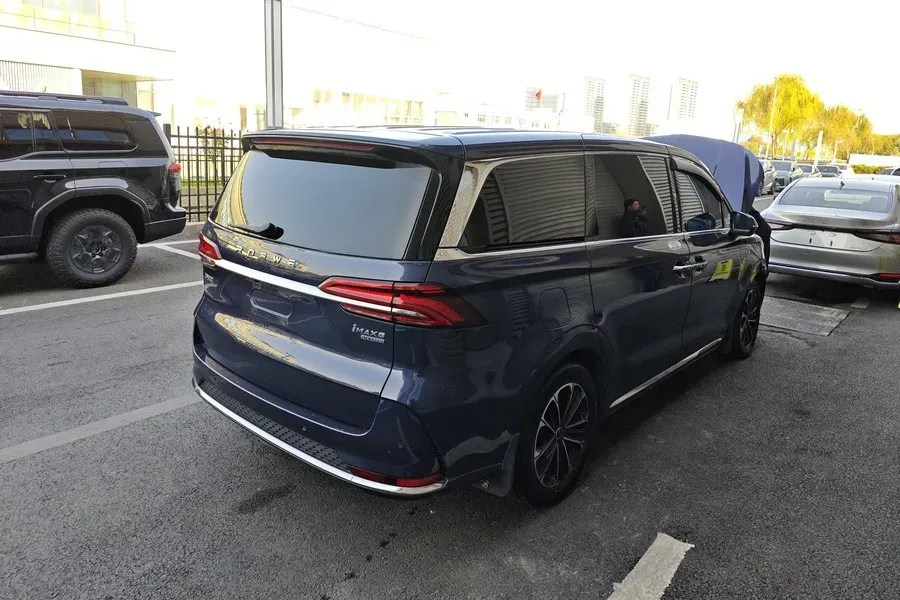 2021 Roewe iMAX8 2.0T 234HP L4 8AT,autocango,china used car exporter,china ev exporter,chinese used car exporter,chinese used ev exporter