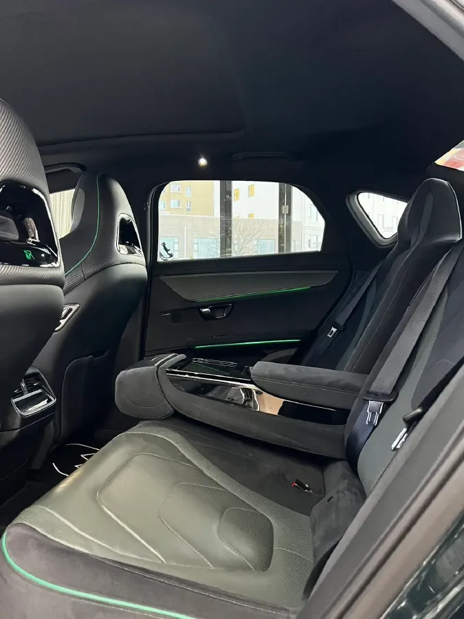 2022 Toyota Highlander 2.5L 192HP L4 E-CVT Hybrid,autocango,china used car exporter,china ev exporter,chinese used car exporter,chinese used ev exporter