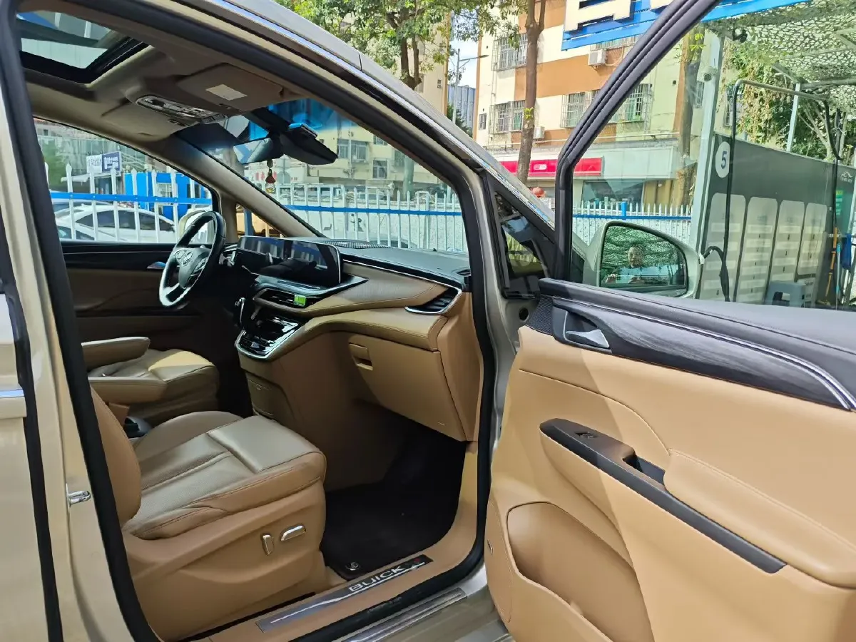 2021 Buick GL8 2.0T 237HP L4 9AT,autocango,china used car exporter,china ev exporter,chinese used car exporter,chinese used ev exporter
