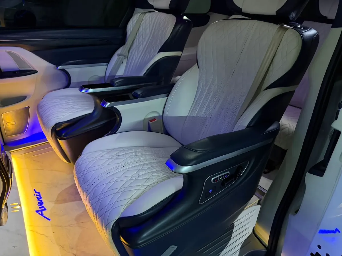 2022 Buick GL8 2.0T 237HP L4 9AT,autocango,china used car exporter,china ev exporter,chinese used car exporter,chinese used ev exporter