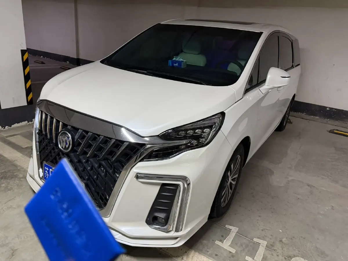 2022 Buick GL8 2.0T 237HP L4 9AT,autocango,china used car exporter,china ev exporter,chinese used car exporter,chinese used ev exporter