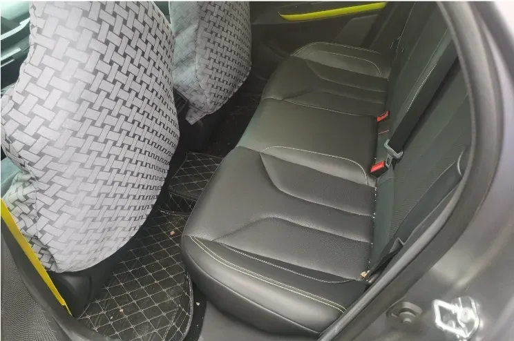 2022 ChangAn UNI-V 2.0T 233HP L4 8AT,autocango,china used car exporter,china ev exporter,chinese used car exporter,chinese used ev exporter