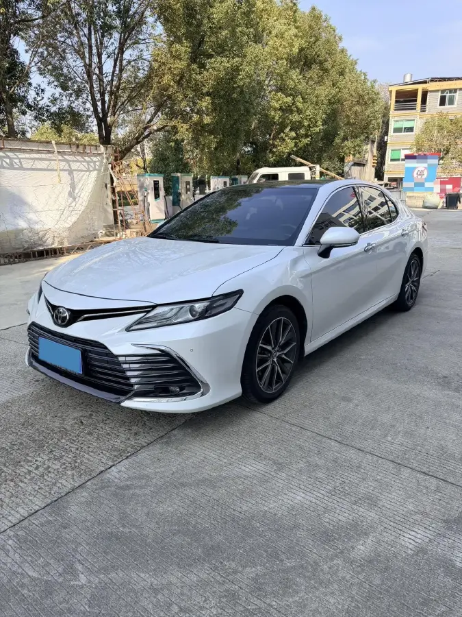 2023 Toyota Camry 2.5L 207HP L4 8AT