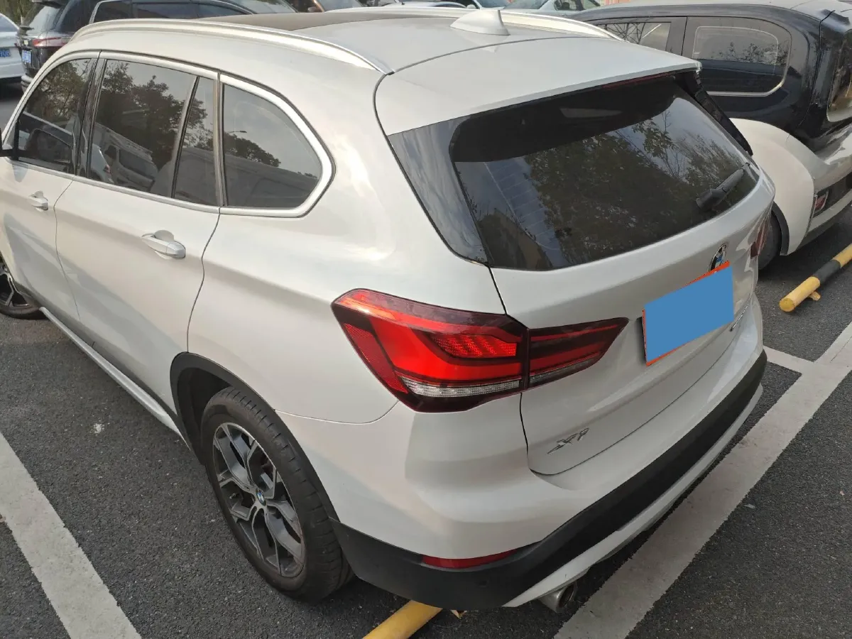 2021 BMW X1 1.5T 140HP L3 7DCT,autocango,china used car exporter,china ev exporter,chinese used car exporter,chinese used ev exporter
