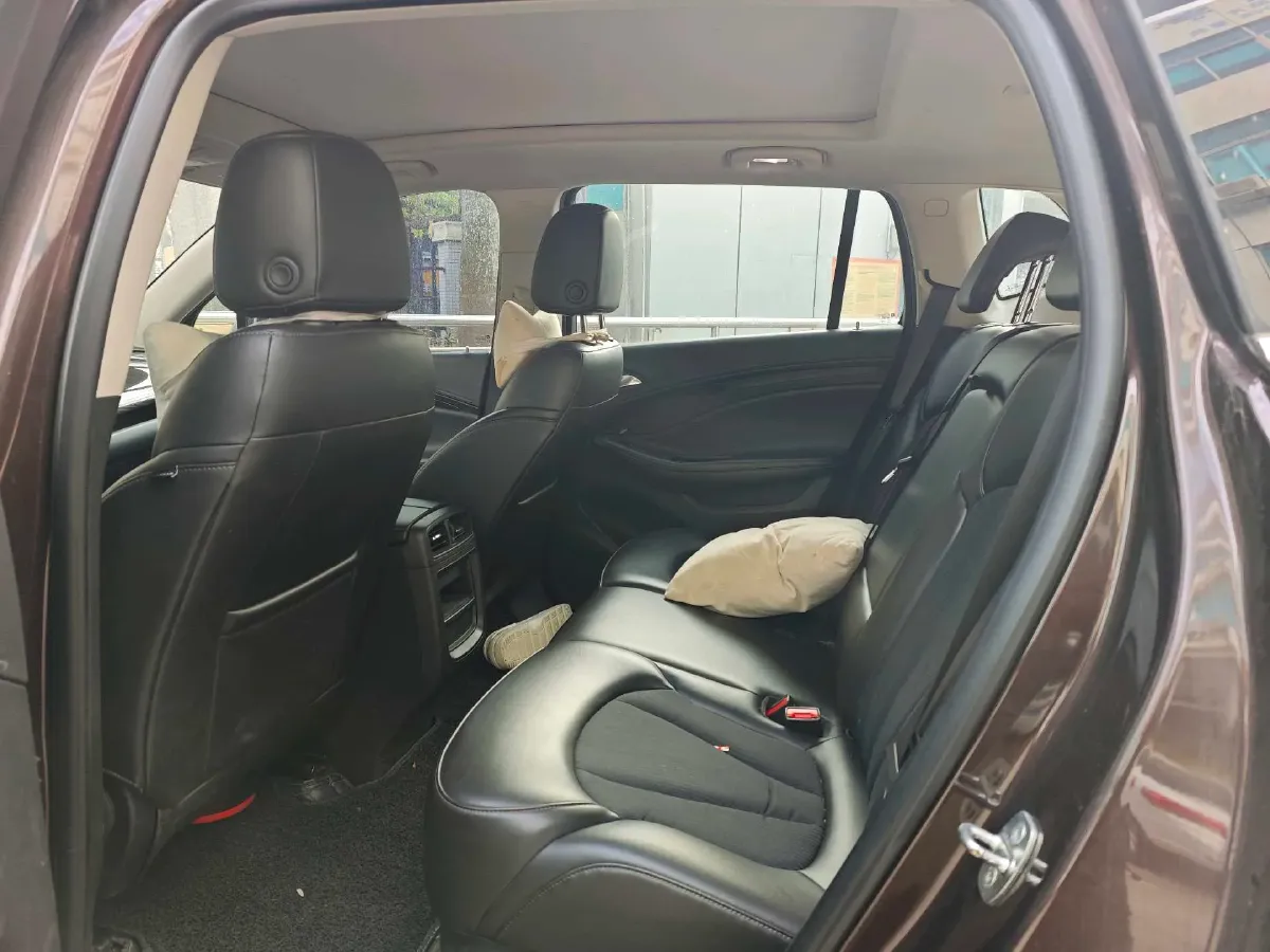 2021 Buick EnvisionPlus 1.5T 169HP L4 7DCT,autocango,china used car exporter,china ev exporter,chinese used car exporter,chinese used ev exporter