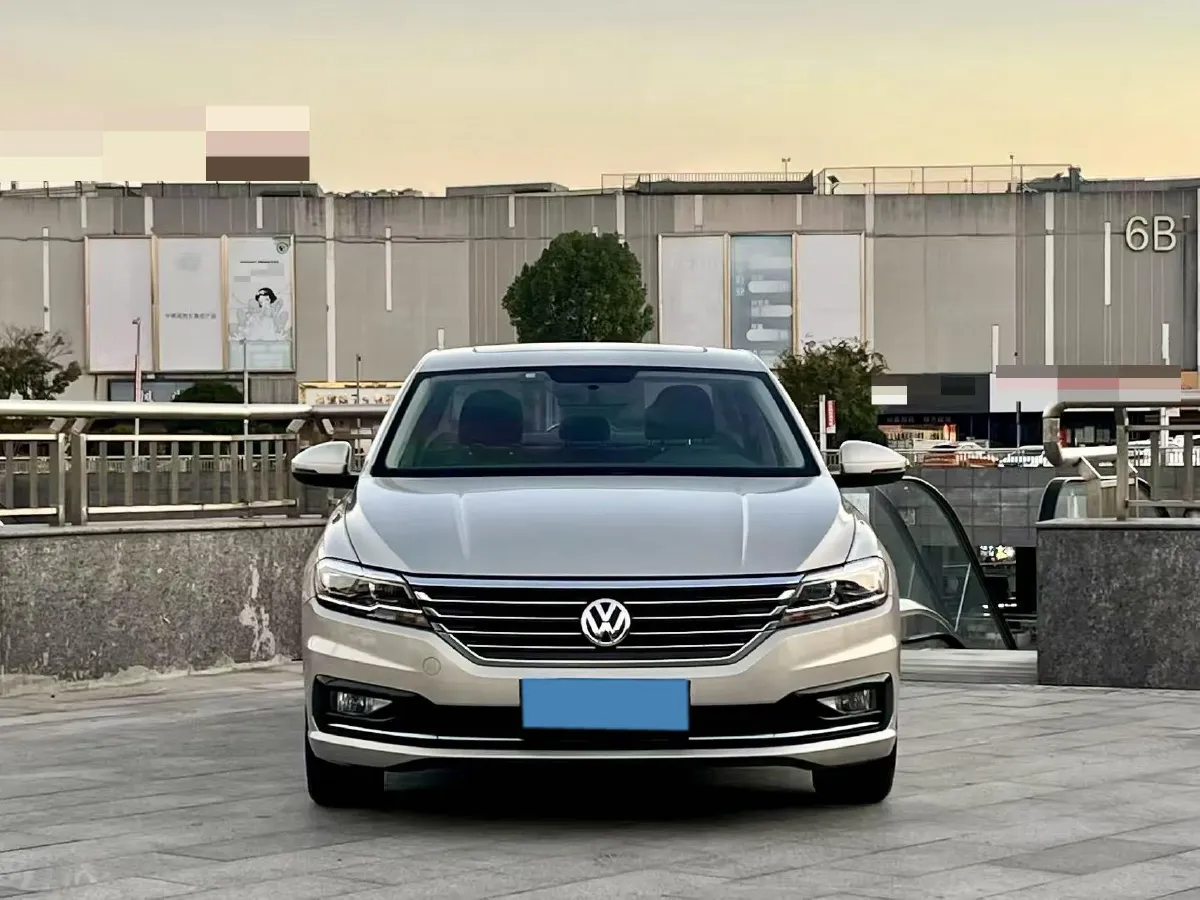 2018 Skoda Karoq 1.4T 150HP L4 7DCT,autocango,china used car exporter,china ev exporter,chinese used car exporter,chinese used ev exporter