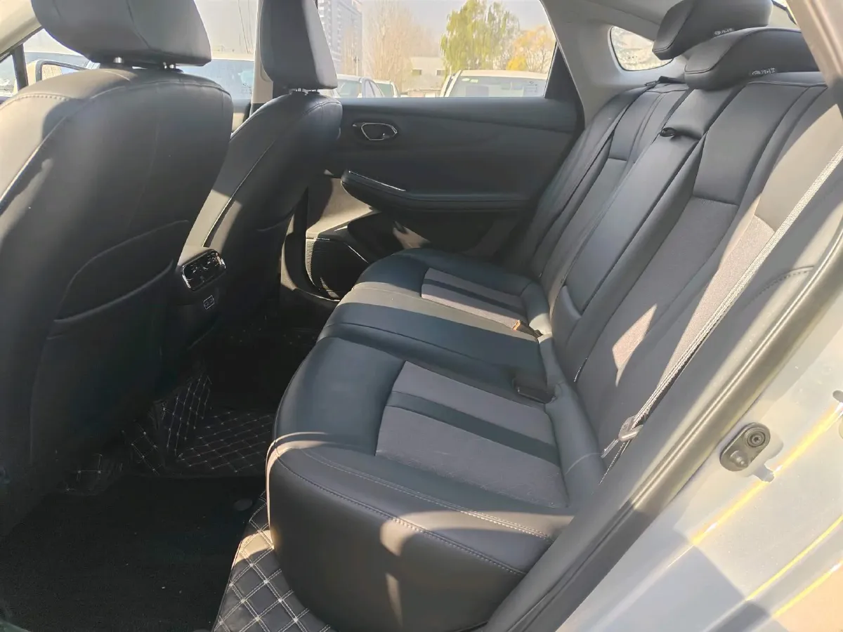 2024 ChangAn LanTuoZhe 2.0T 233HP L4 8AT,autocango,china used car exporter,china ev exporter,chinese used car exporter,chinese used ev exporter