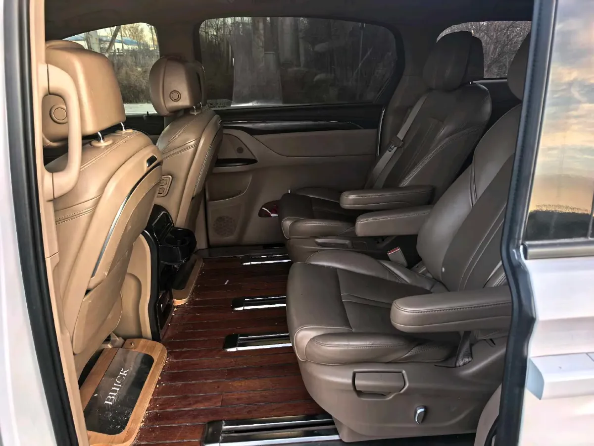 2021 Buick GL8 2.0T 237HP L4 9AT,autocango,china used car exporter,china ev exporter,chinese used car exporter,chinese used ev exporter