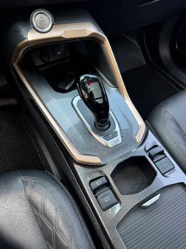 2021 Haval H6 2.0T 224HP L4 7DCT,autocango,china used car exporter,china ev exporter,chinese used car exporter,chinese used ev exporter