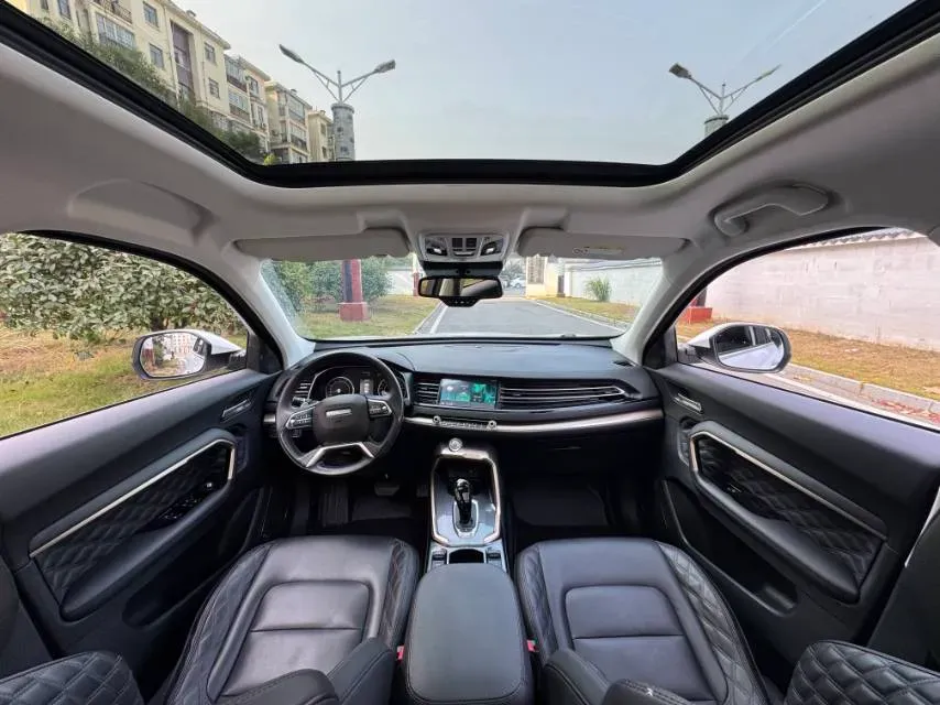 2021 Haval H6 2.0T 224HP L4 7DCT,autocango,china used car exporter,china ev exporter,chinese used car exporter,chinese used ev exporter