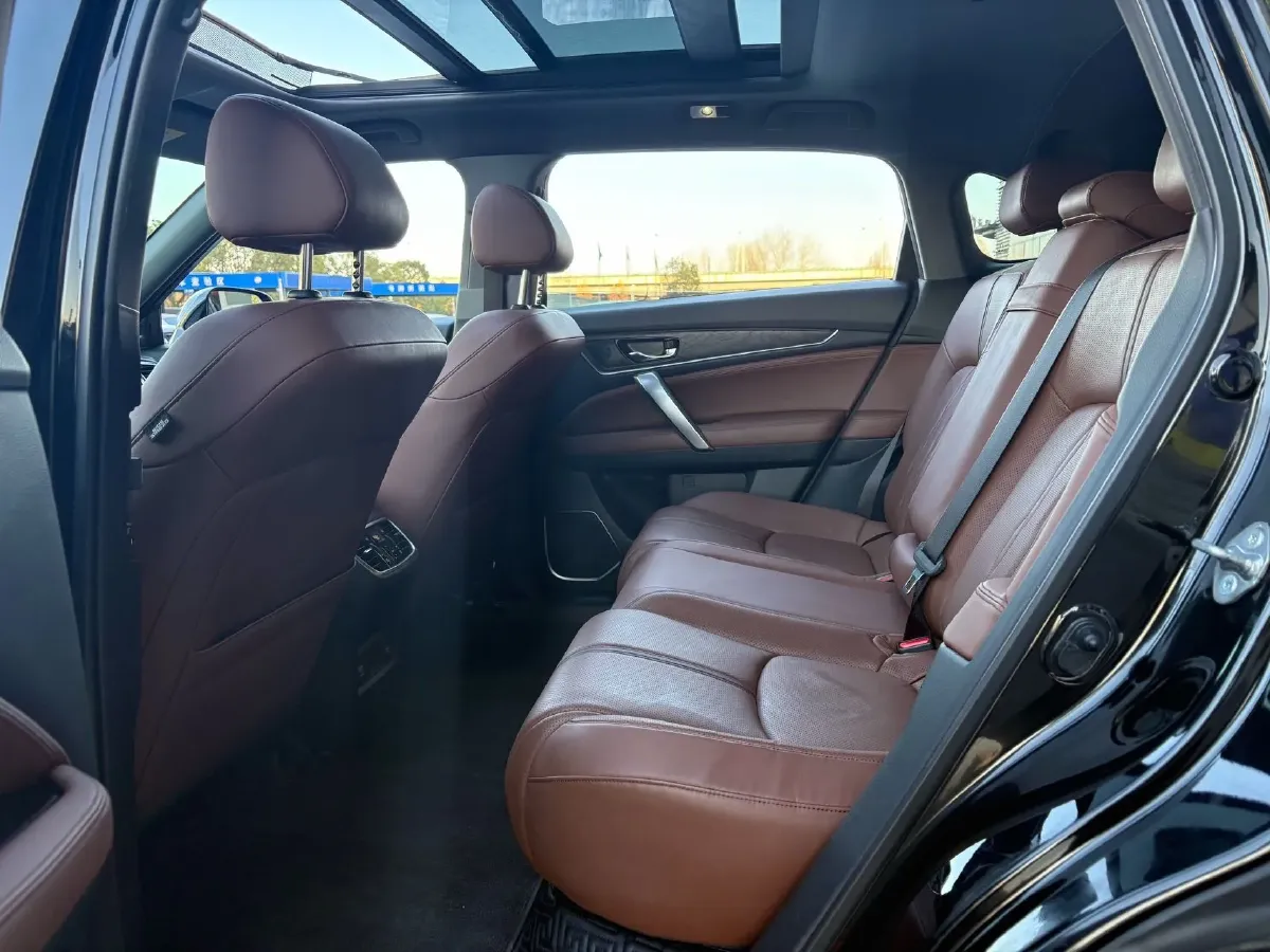 2020 Honda UR-V 2.0T 272HP L4 9AT,autocango,china used car exporter,china ev exporter,chinese used car exporter,chinese used ev exporter