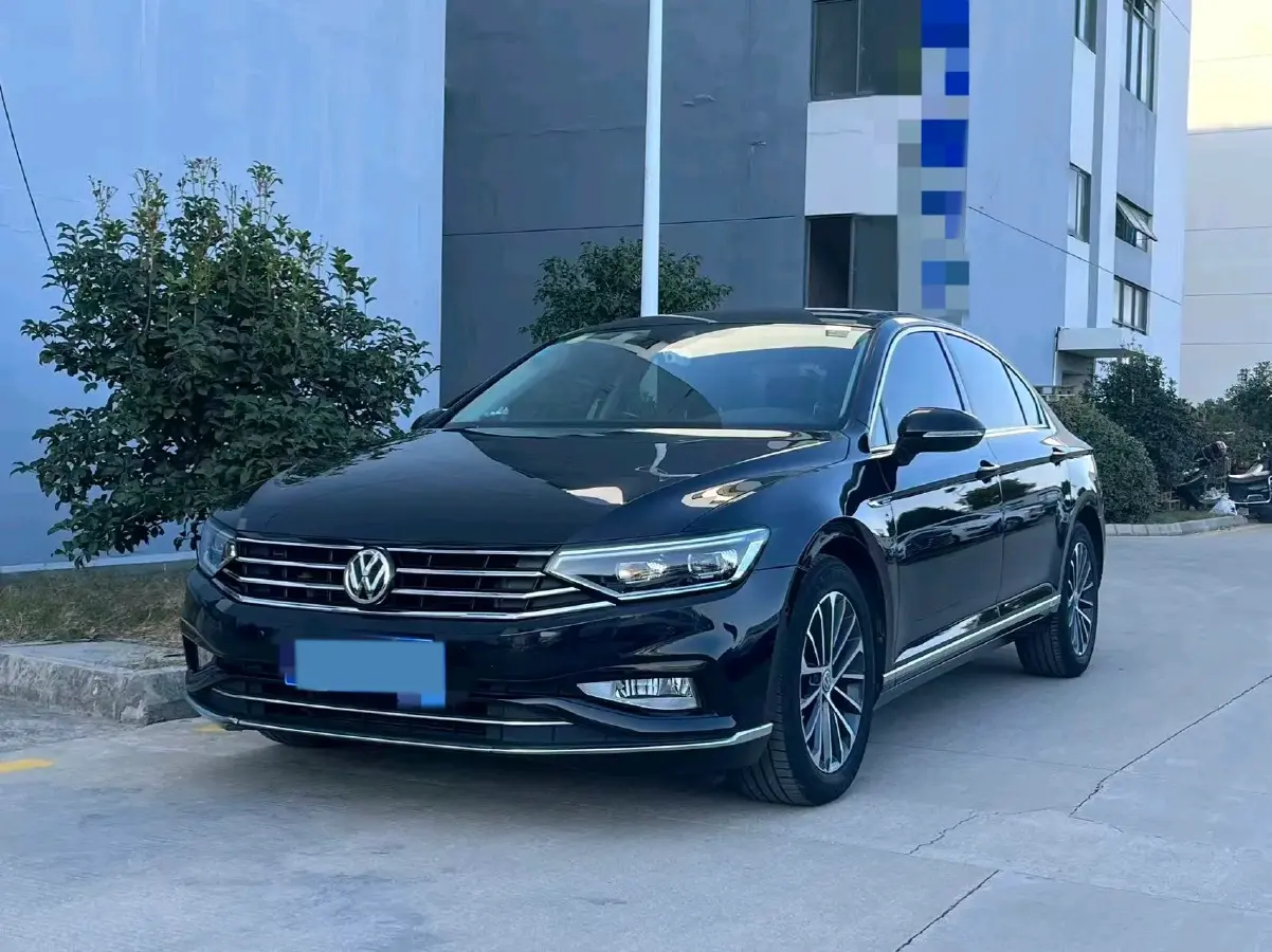 2020 Volkswagen Magotan 2.0T 220HP L4 7DCT
