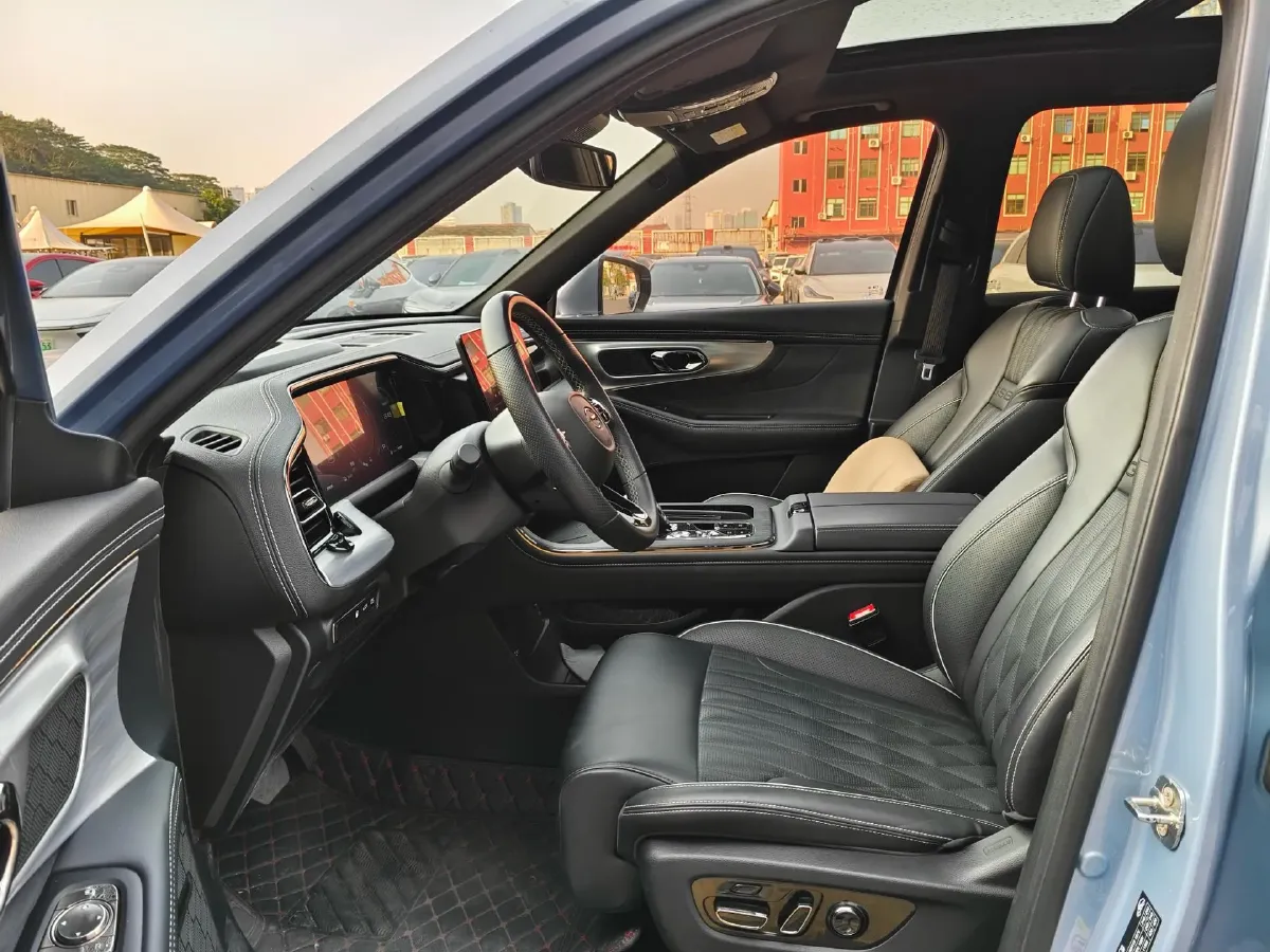2022 GAC Trumpchi GS8 2.0T 190HP L4 E-CVT Hybrid,autocango,china used car exporter,china ev exporter,chinese used car exporter,chinese used ev exporter