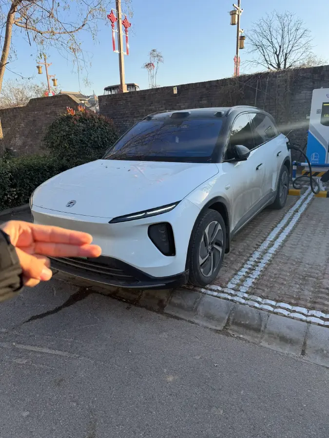 2023 NIO ES6 BEV 75KWH