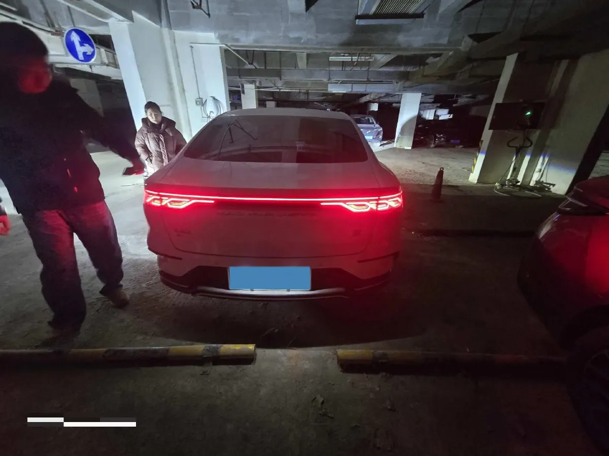 2023 BYD Han BEV 60.48KWH,autocango,china used car exporter,china ev exporter,chinese used car exporter,chinese used ev exporter