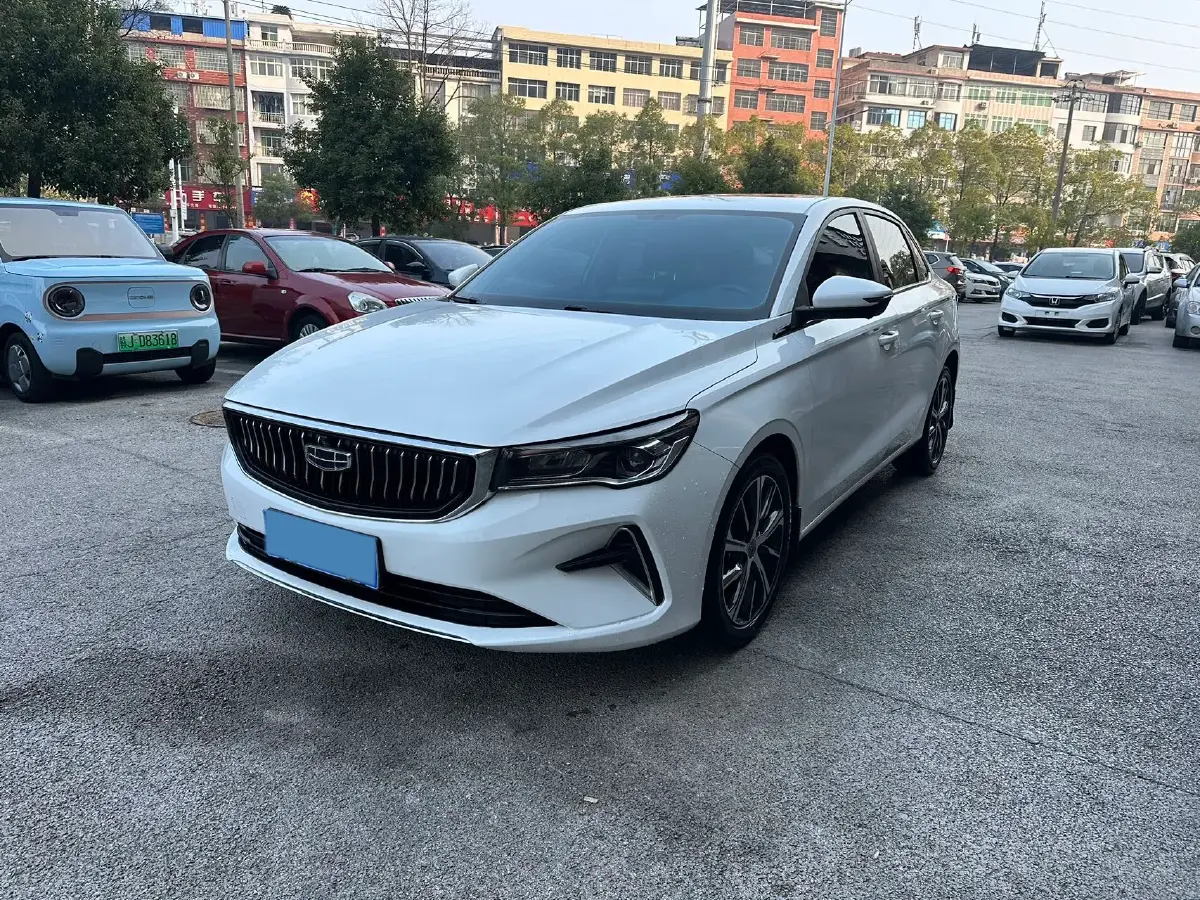 2022 Geely Emgrand 1.5L 114HP L4 CVT