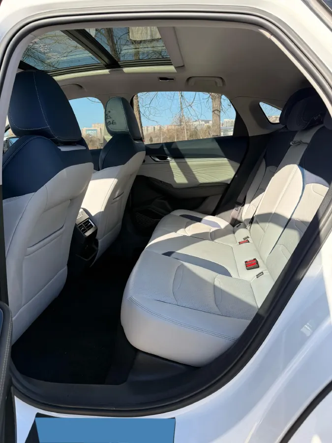 2021 Geely Preface 2.0T 190HP L4 7DCT,autocango,china used car exporter,china ev exporter,chinese used car exporter,chinese used ev exporter