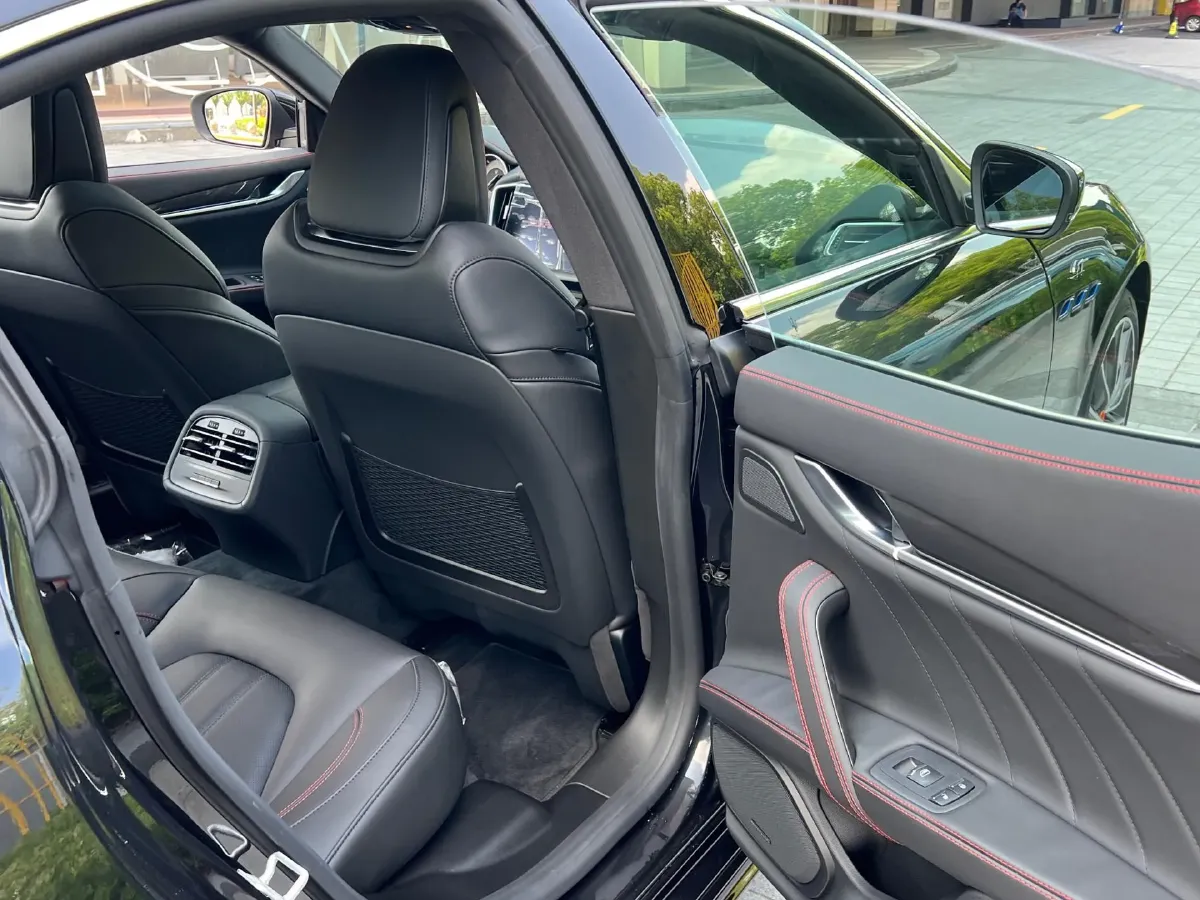 2023 Audi RS 5 2.9T 450HP V6 8AT,autocango,china used car exporter,china ev exporter,chinese used car exporter,chinese used ev exporter