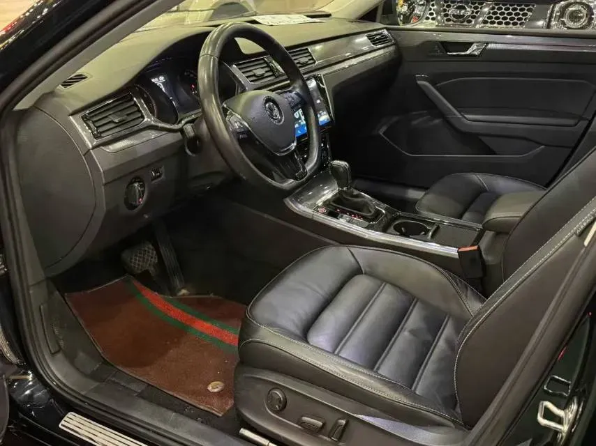 2017 Volkswagen Passat 1.8T 180HP L4 7DCT,autocango,china used car exporter,china ev exporter,chinese used car exporter,chinese used ev exporter