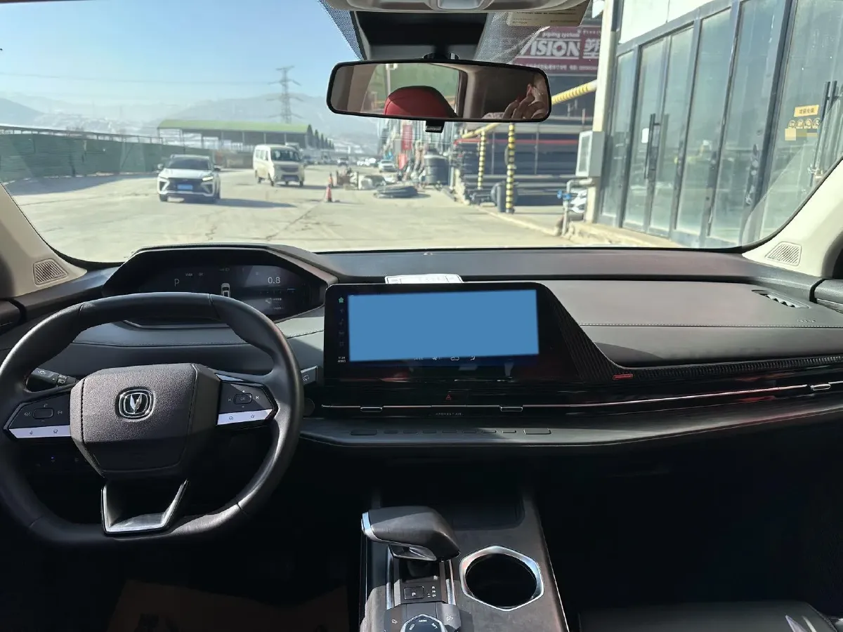 2022 ChangAn Oshan X7 Plus 1.5T 188HP L4 7DCT,autocango,china used car exporter,china ev exporter,chinese used car exporter,chinese used ev exporter