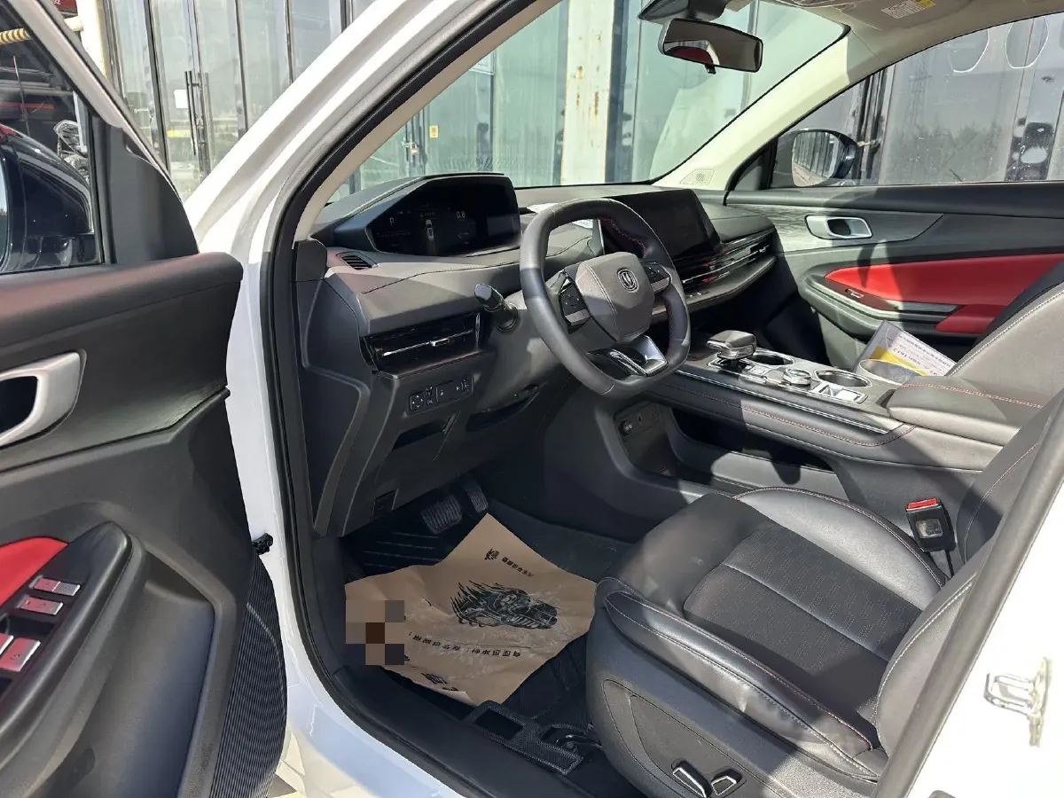 2022 ChangAn Oshan X7 Plus 1.5T 188HP L4 7DCT,autocango,china used car exporter,china ev exporter,chinese used car exporter,chinese used ev exporter