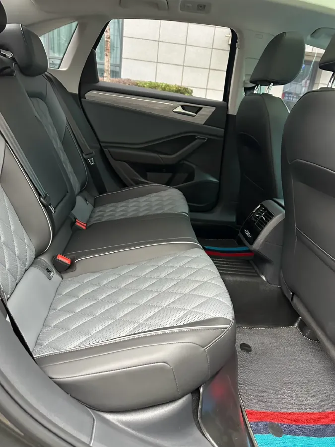 2024 Volkswagen Sagitar 1.5T 160HP L4 7DCT,autocango,china used car exporter,china ev exporter,chinese used car exporter,chinese used ev exporter